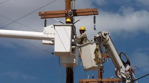 Continúa Gobierno de Camargo con gestiones ante CFE para ampliar la electrificación en comunidades rurales