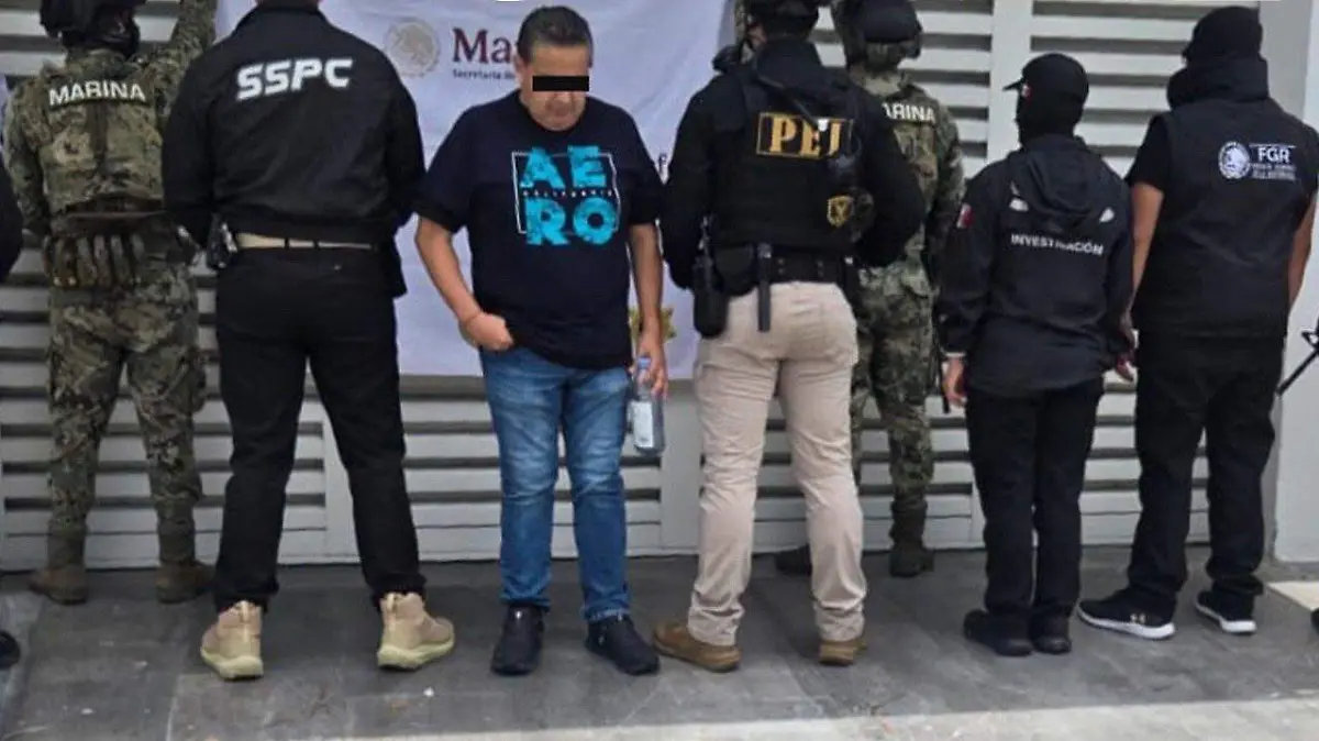 Detienen a Justo Aurelio, operador financiero del Cártel del Noreste; incautan autos de lujo y objetos valuados en 145 millones