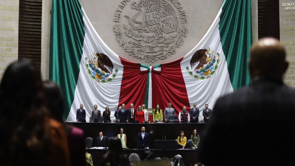 Legisladores de oposición ven riesgo de censura y límites a la libertad de expresión en lineamientos de telecomunicaciones