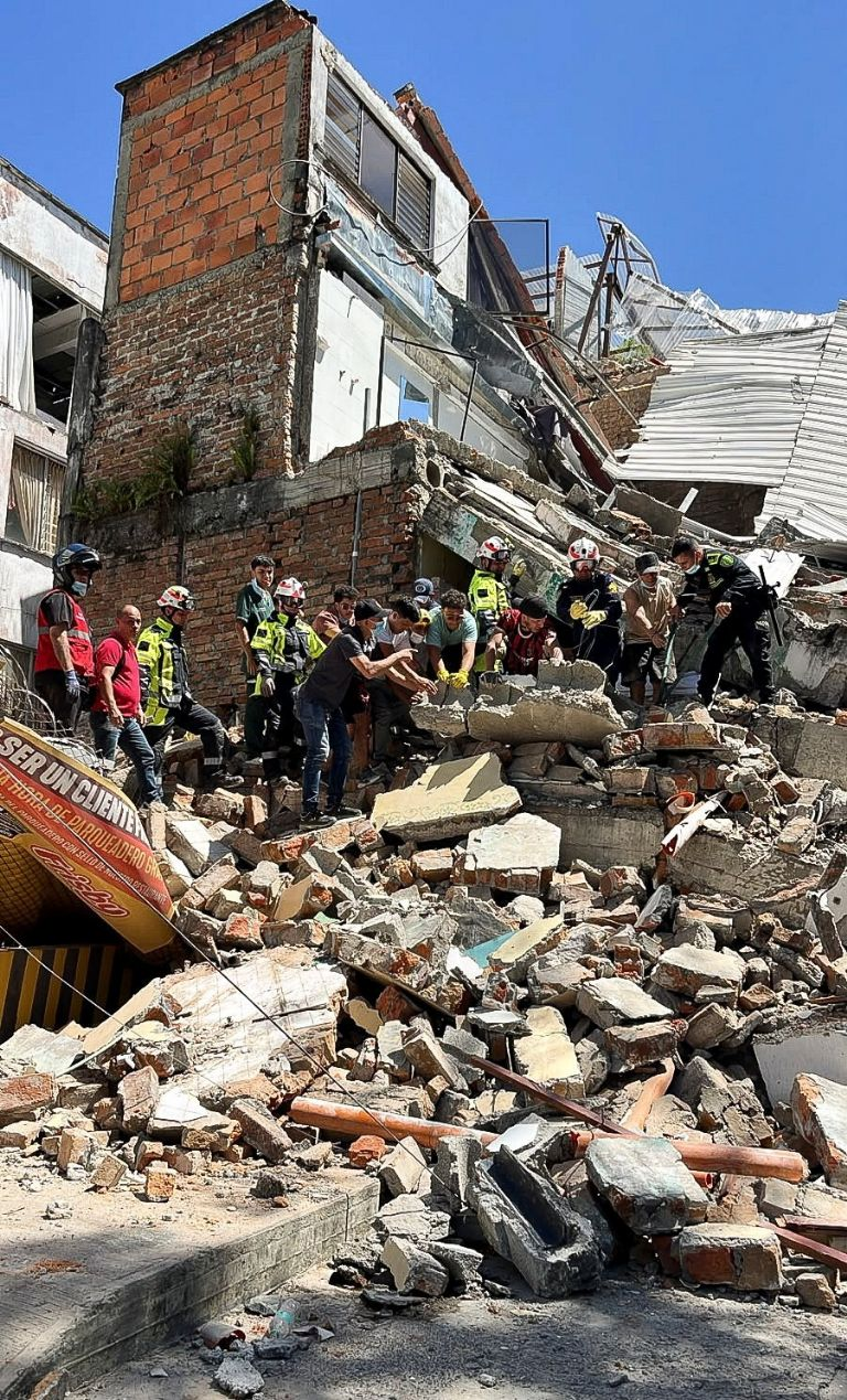 Terremoto en Colombia: sube a 77 la cifra de personas muertas y hay decenas de edificios colapsados