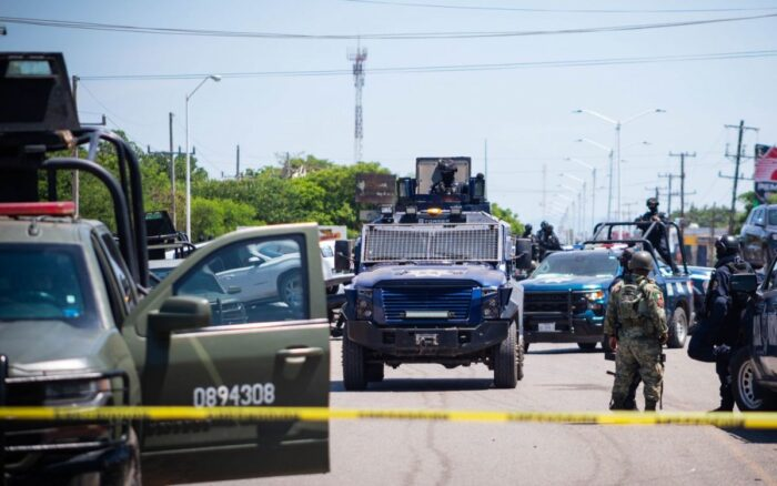 Trasladan a 20 reos desde Sinaloa a Michoacán; «esto reducirá riesgos», afirma el gobierno local