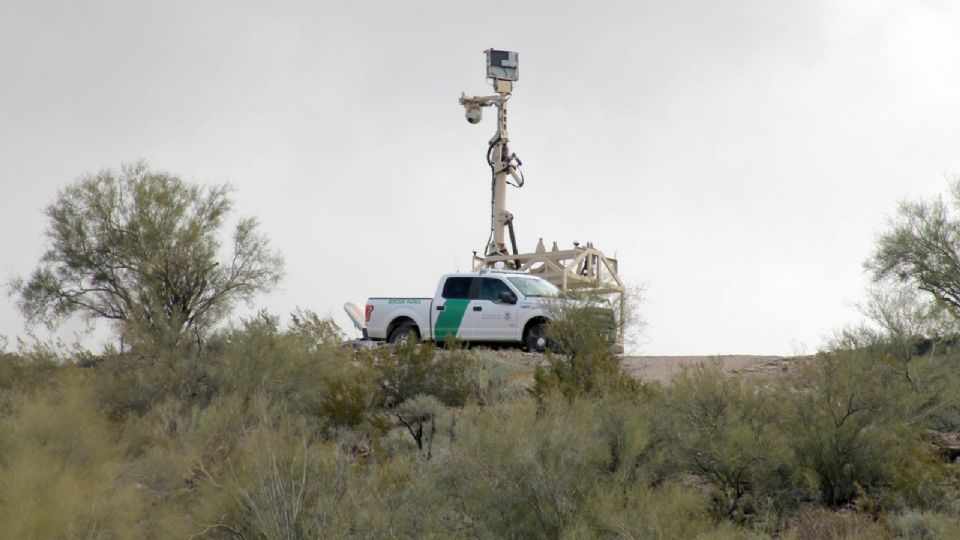 Hallan 73 c4dáv3res de migrantes en el desierto de la frontera de Arizona con México en lo que va de 2026