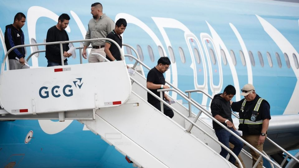 Gobierno de Trump deporta mexicanos a Honduras y Guatemala como parte de su estrategia migratoria: CBS News