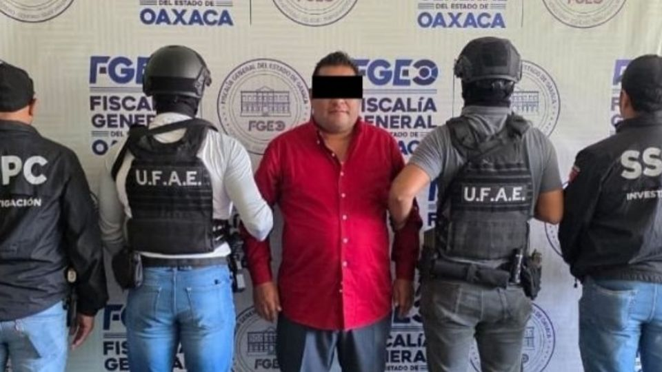 Detienen a «El Duck», síndico del Ayuntamiento de Oaxaca de Juárez, acusado de robo de vehículos