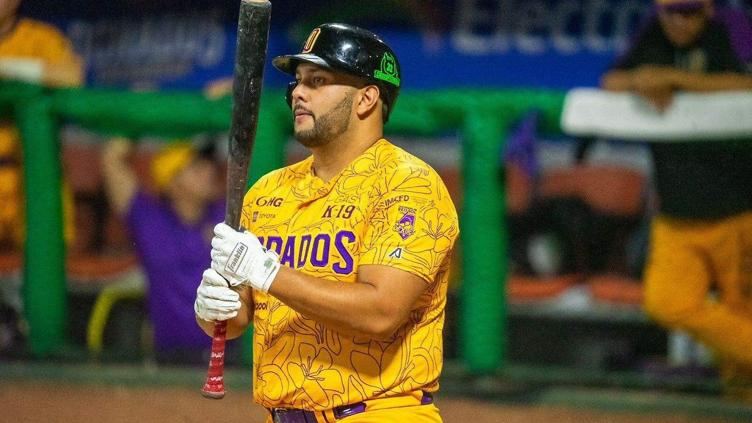 Refuerza “La Bomba” Pineda a los Indios de Juarez