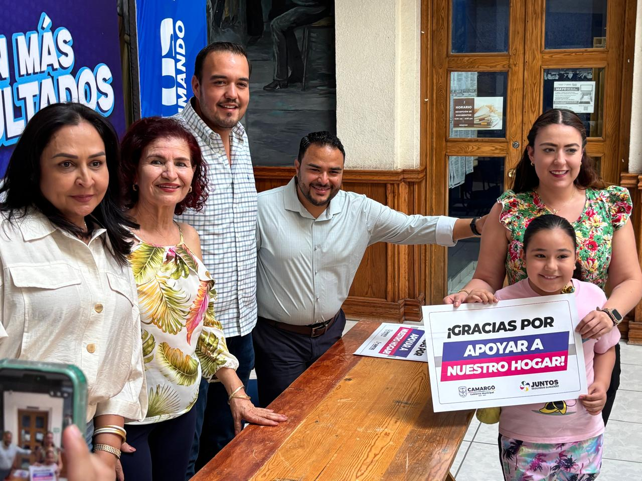 Entregan apoyos para electrificación a 10 familias de la colonia Recursos Hidráulicos