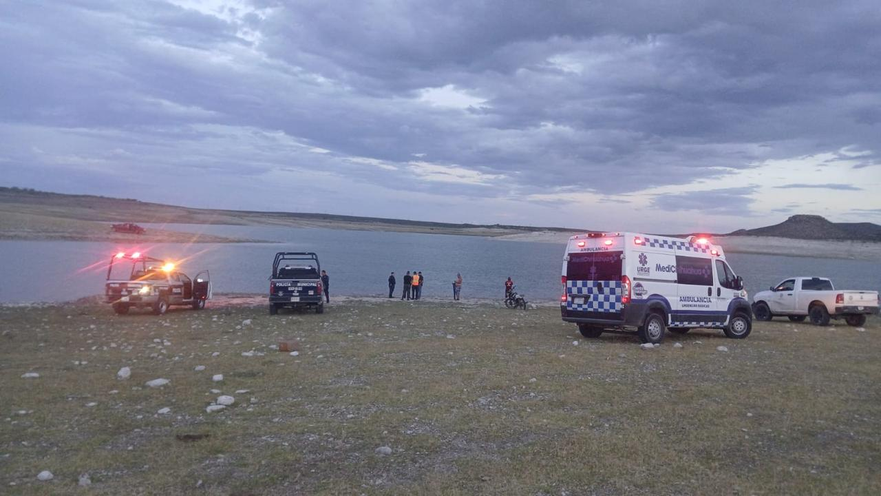 Autoridades de San Francisco de Conchos mantienen operativo de búsqueda de hombre desaparecido en aguas del Lago Toronto