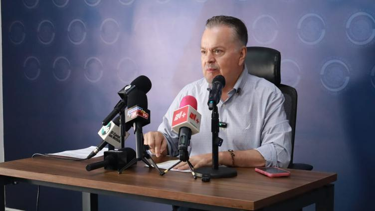 Alianza con PRI no debe ser «a ver que le toca a cada quien»: Vázquez